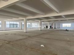 无锡市新吴高新区梅村25000平多层厂房出租。