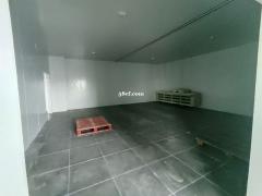 广州现成3冷库出租丙二消防在三楼有2台大货梯