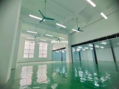 番禺南村镇700方标准厂房仓库出租，形象好，证件齐全